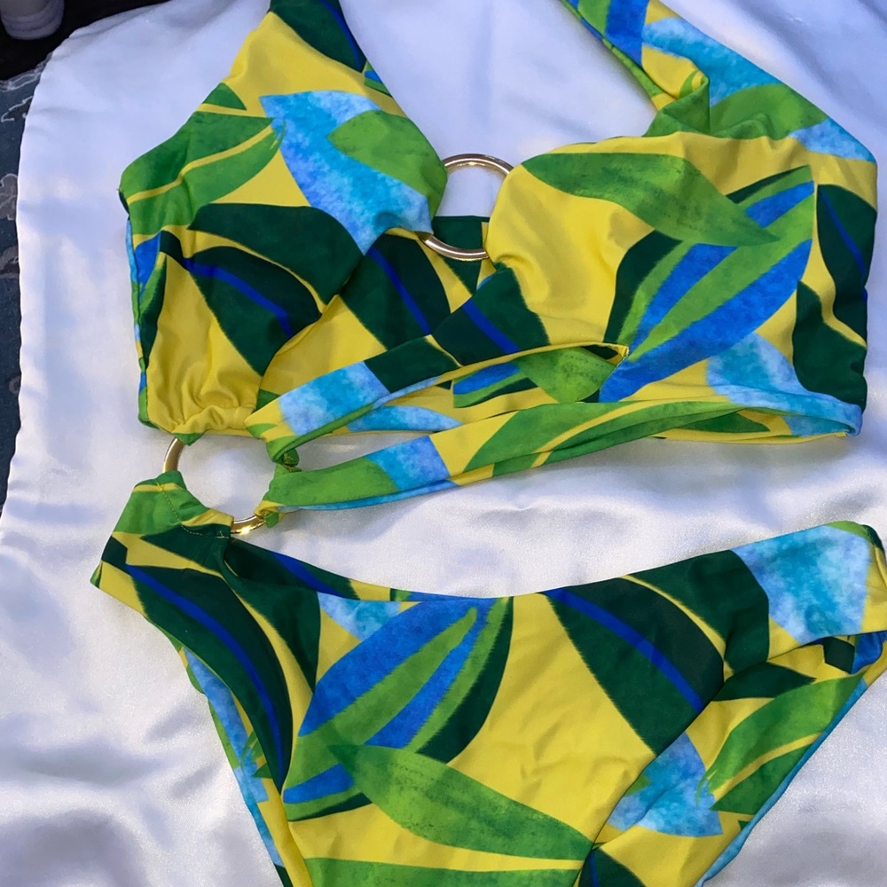 Trendy swimsuit